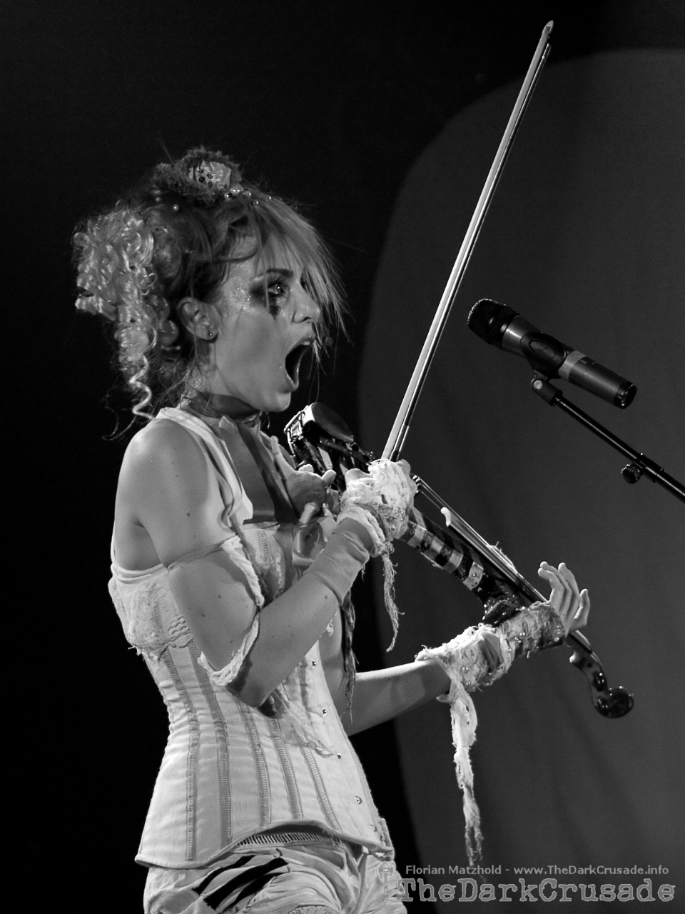 057 Emilie Autumn