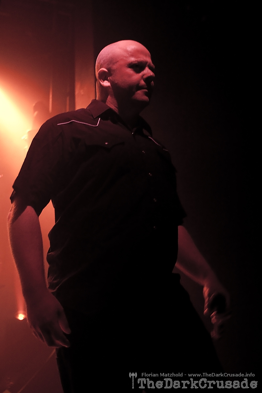 001 VNV Nation