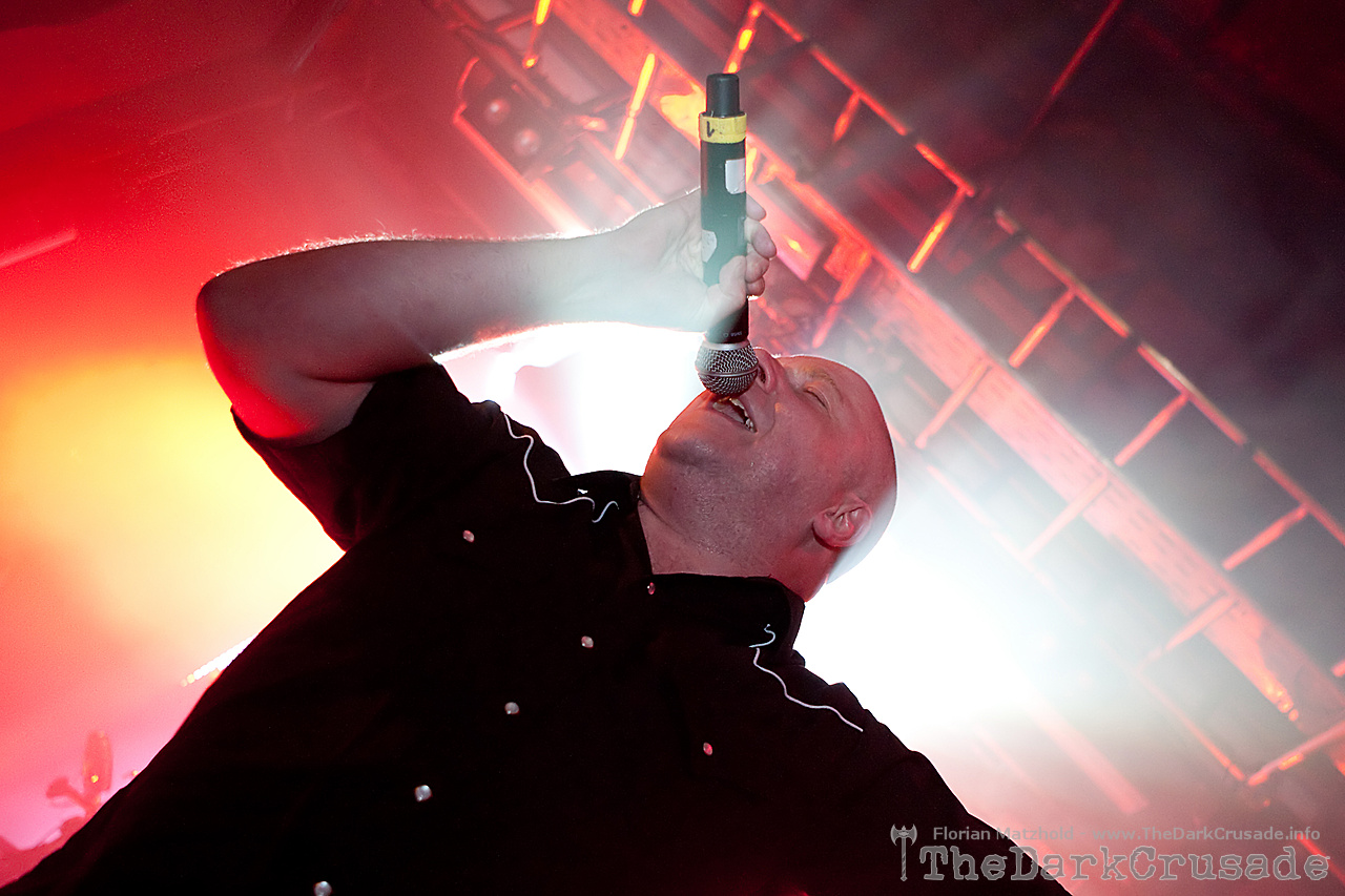 004 VNV Nation