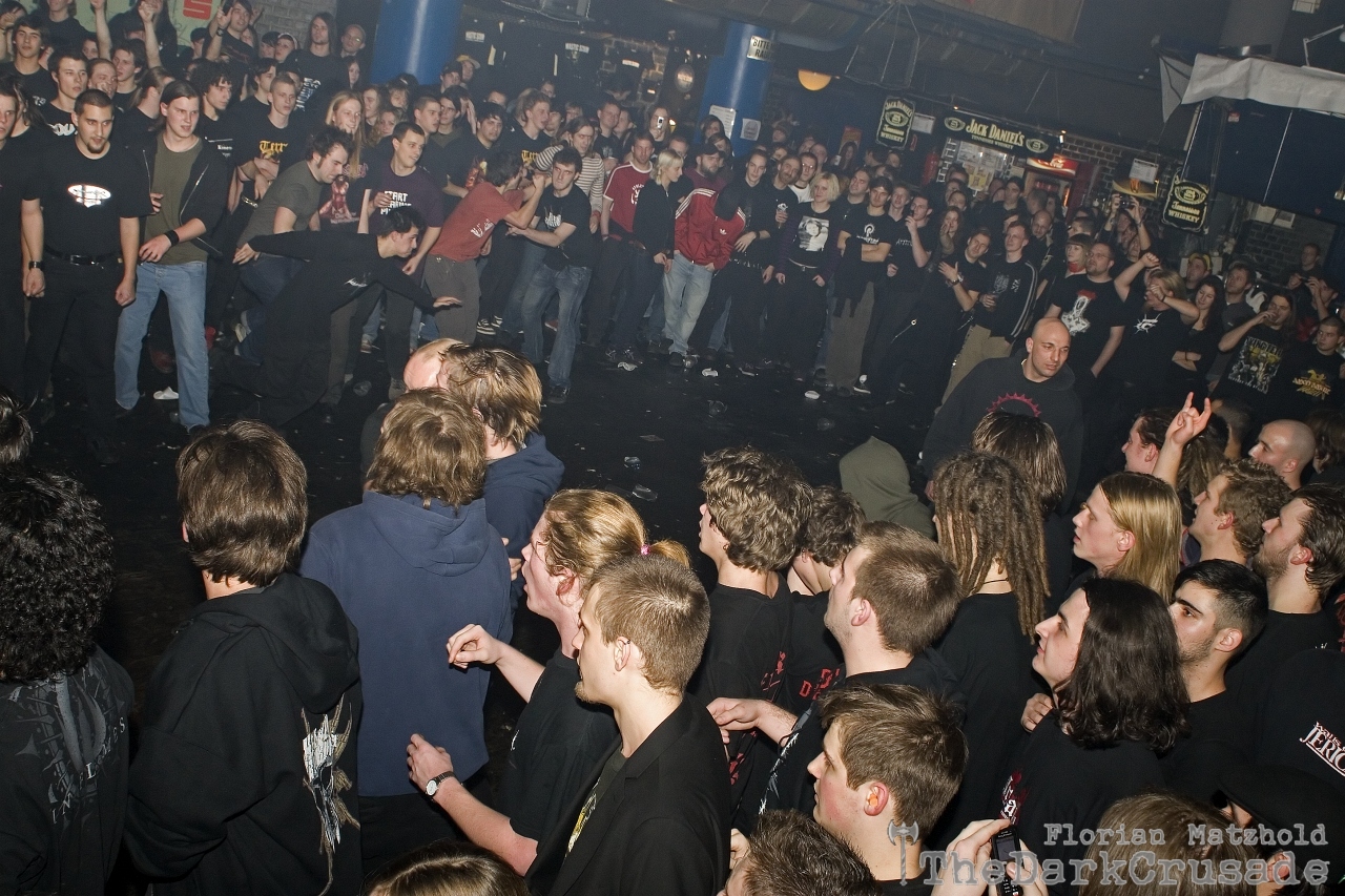 113_Crowd