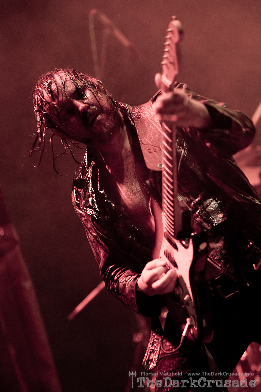4220 The Devils Blood
