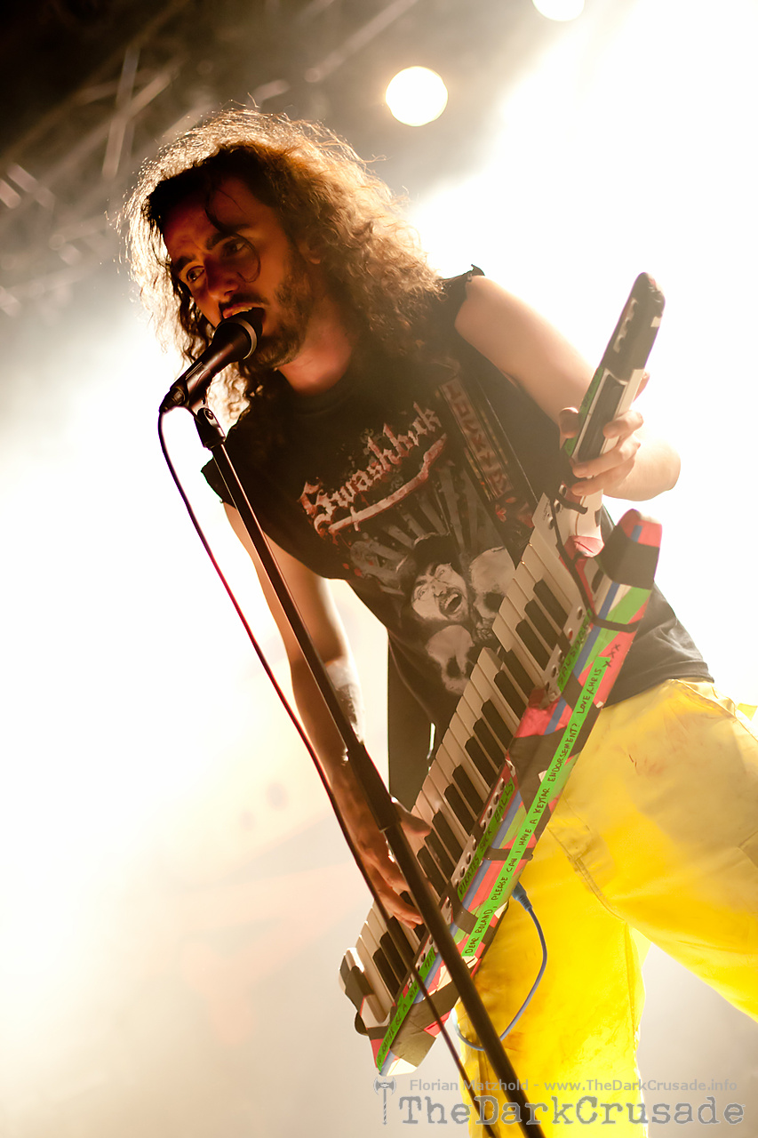 042 Alestorm