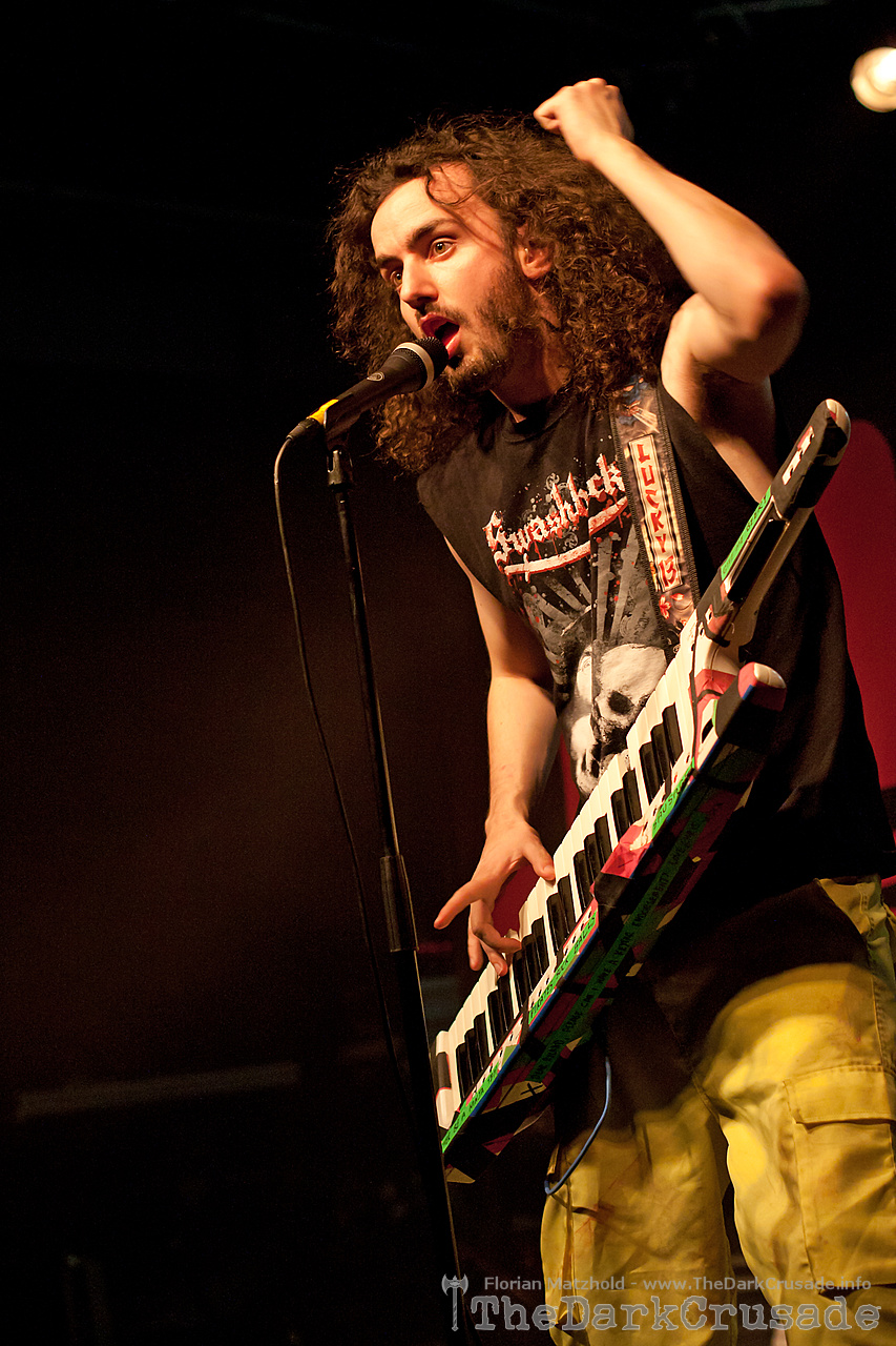 045 Alestorm