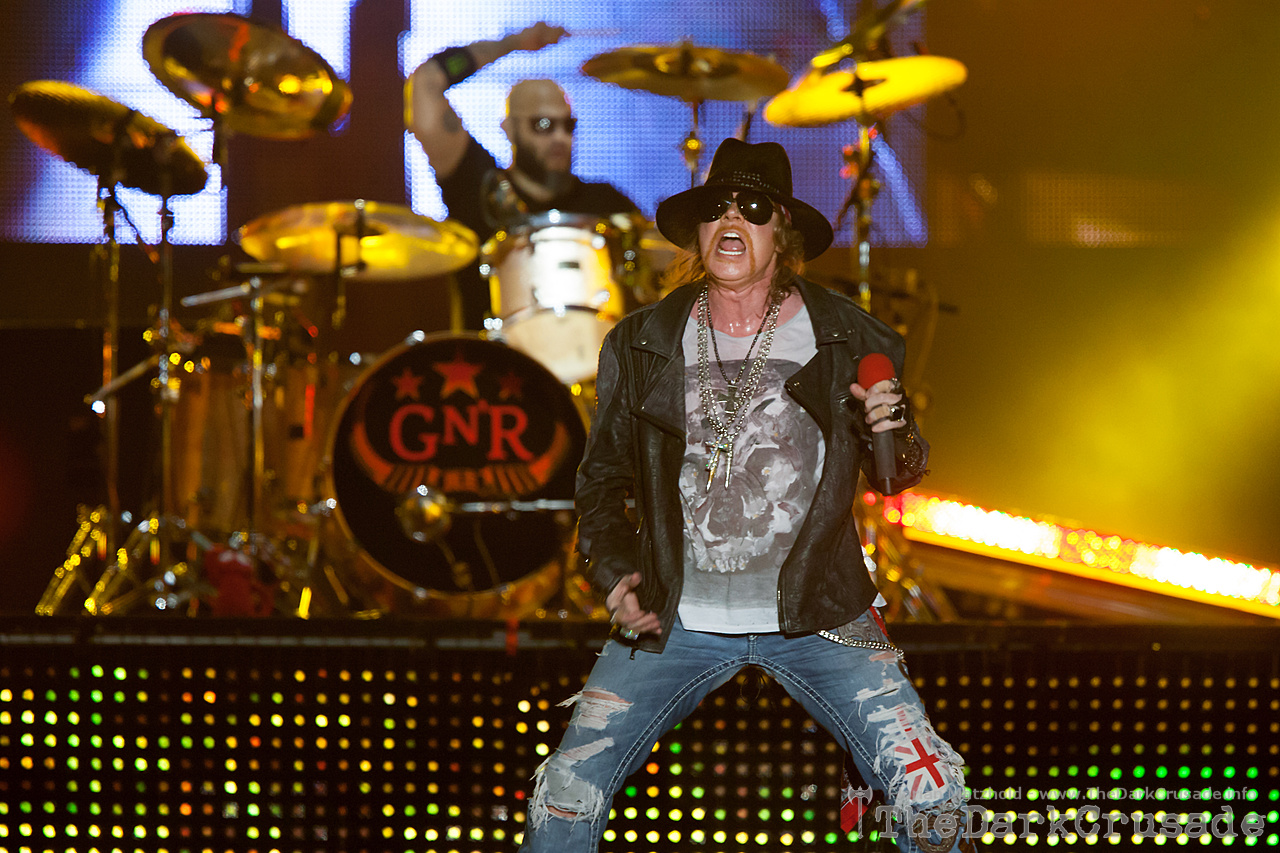 043 Guns N Roses