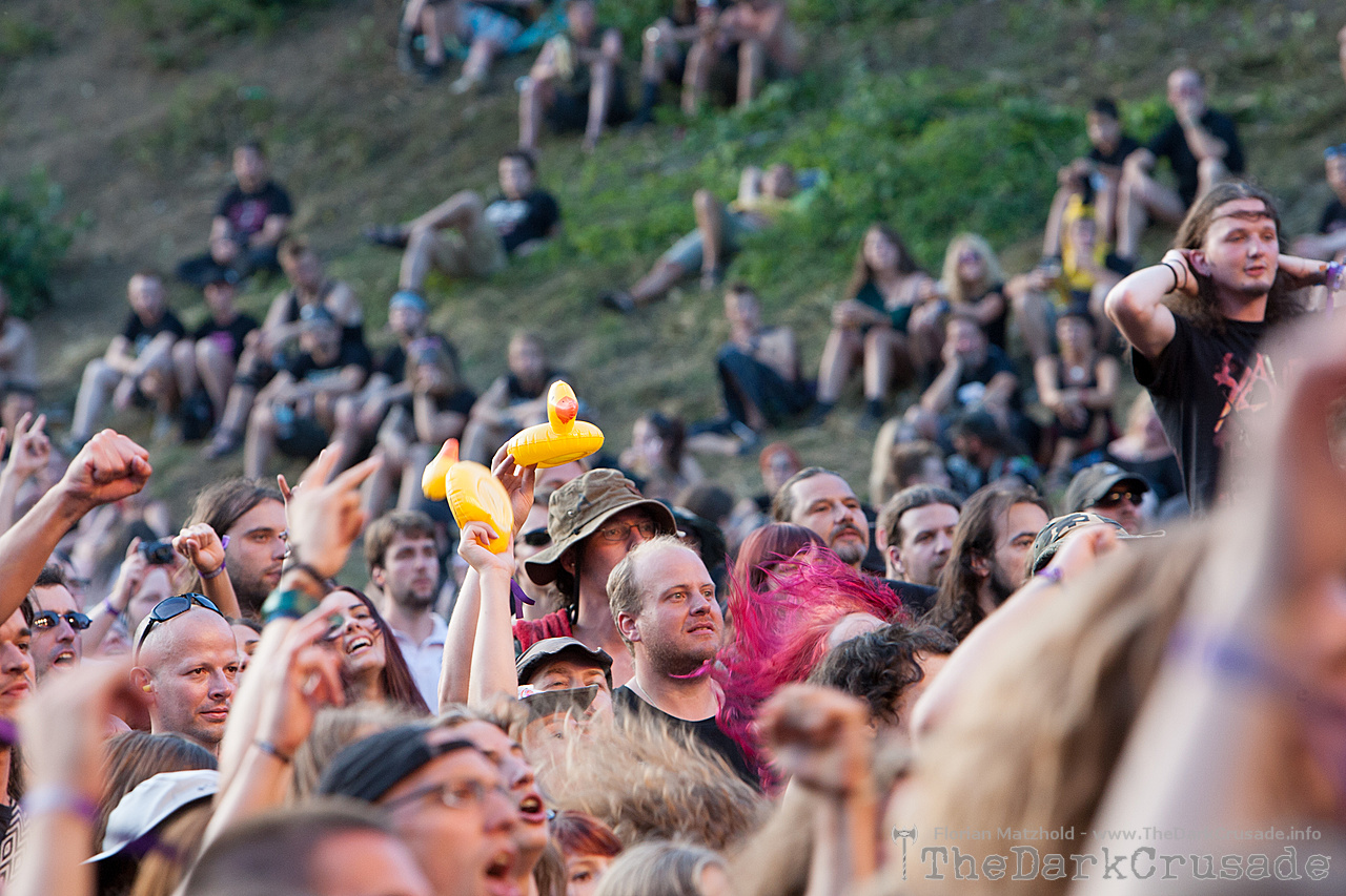 5040 Crowd
