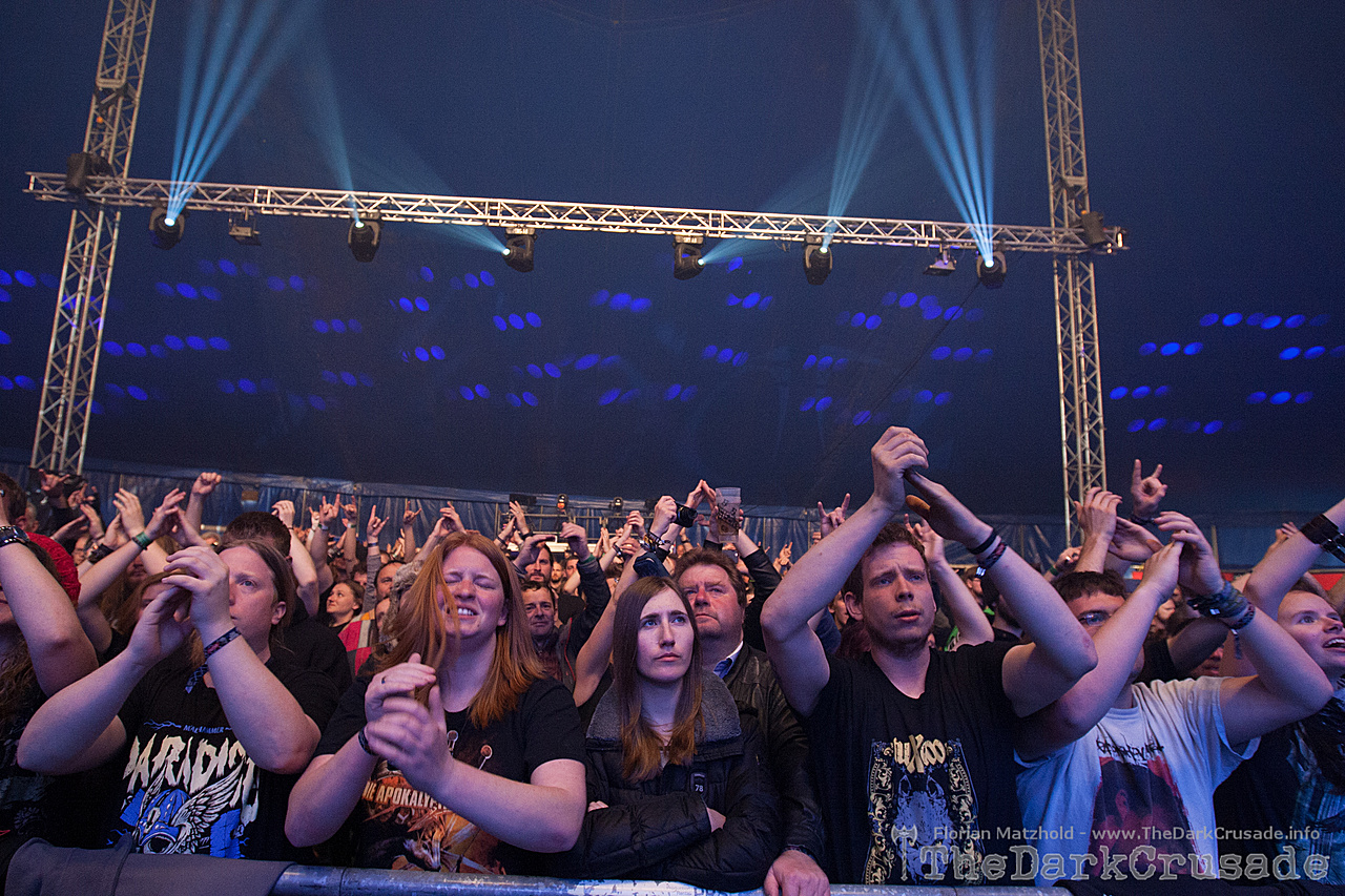 6091 Crowd