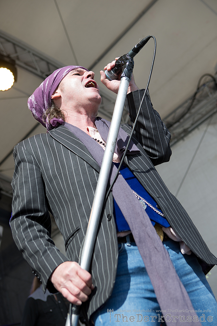 3026 The Quireboys