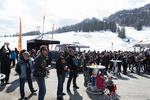 5016 Crowd
