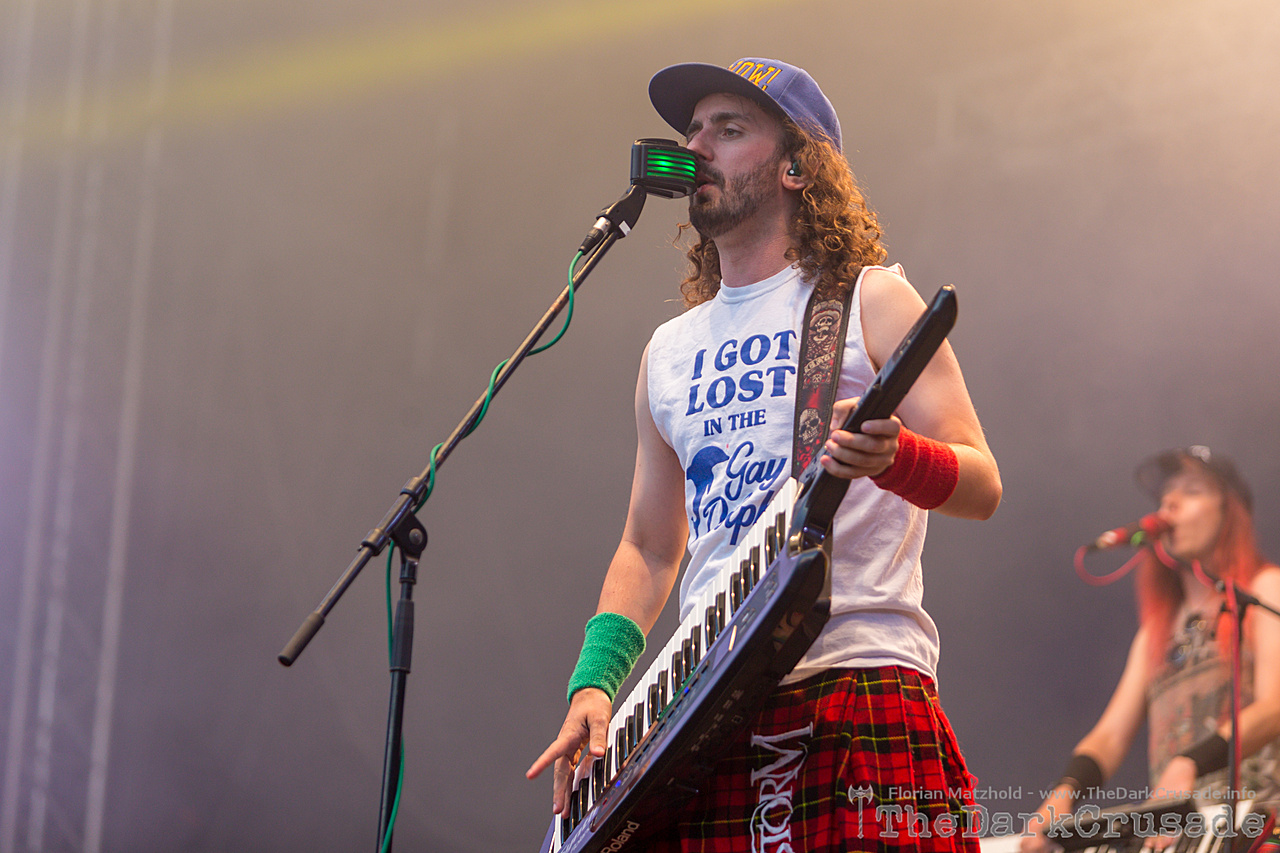 1042 Alestorm