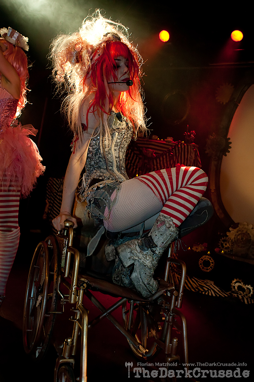 046 Emilie Autumn and Her Bloody Crumpets