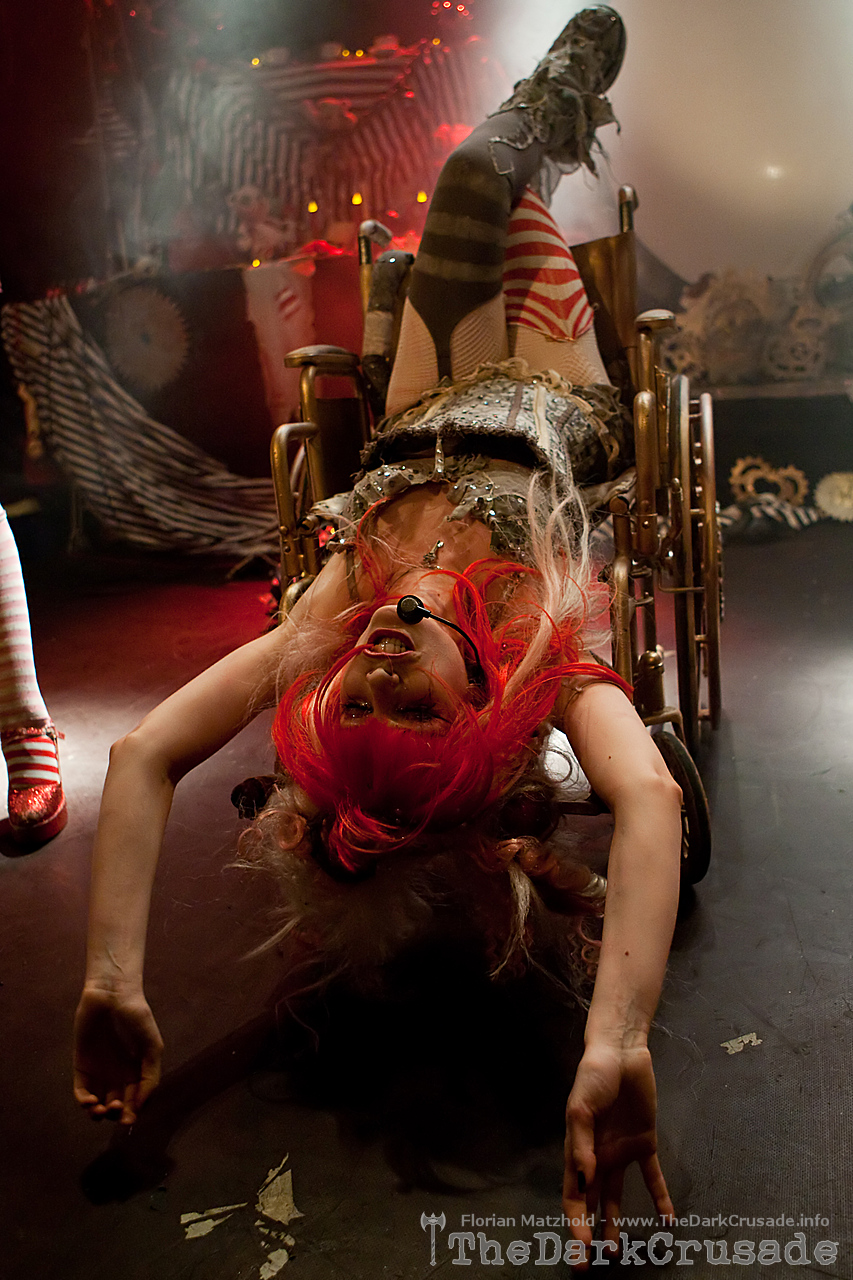 048 Emilie Autumn and Her Bloody Crumpets